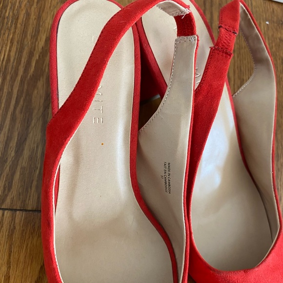 DYNAMITE Slingback Kitten Heels - Picture 3 of 8